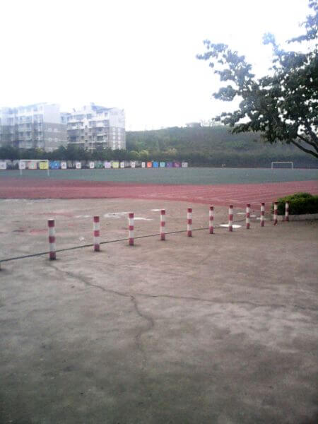 資中二中、水南實驗小學(xué)校園路段通車了