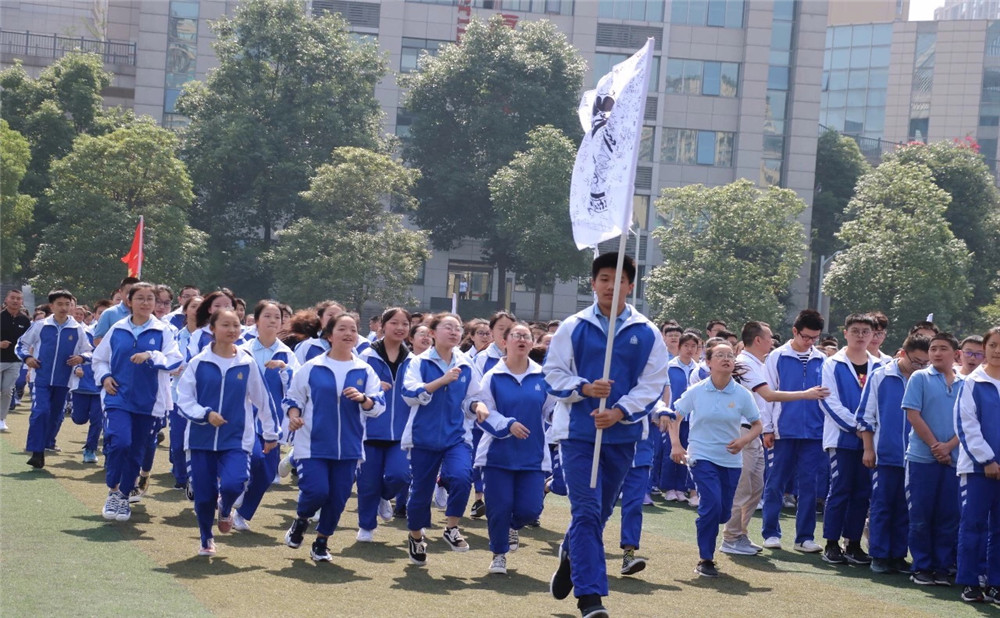 石室天府中學(xué)錄取分?jǐn)?shù)是多少？