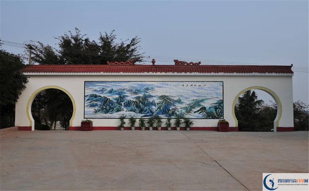 賈家中學(xué)高中部地址在哪里？