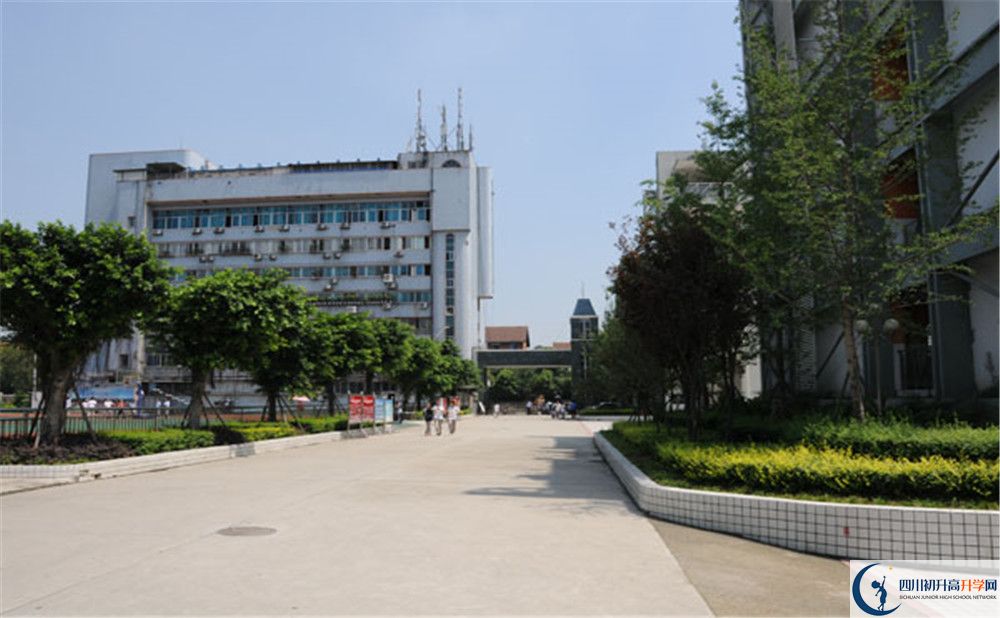 成都鐵路中學面向全國招生嗎？