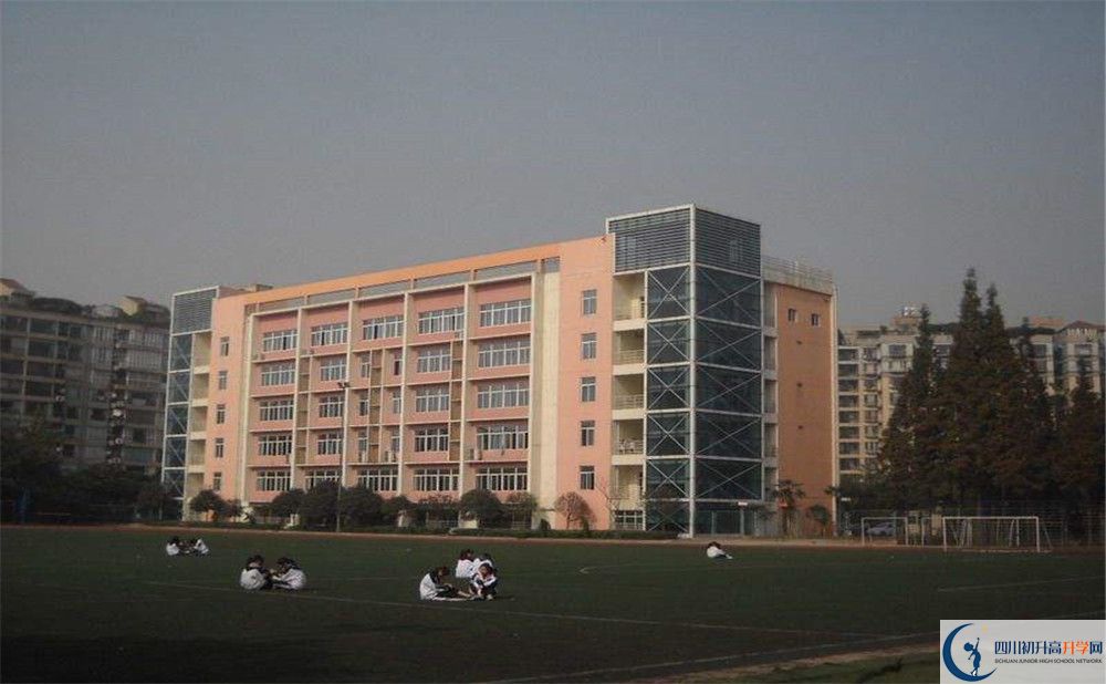 成都十八中2020年高考人數(shù)是多少？